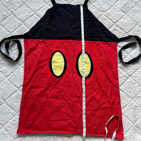 Walt Disney World Disneyland Resort | Red and Black Mickey Mouse Cooking Apron - Picture 10 of 10